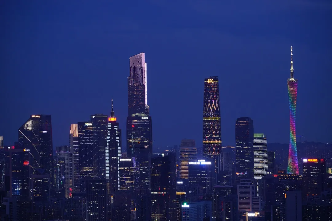 电子科技在游戏设备行业的技术创新与应用趋势分析