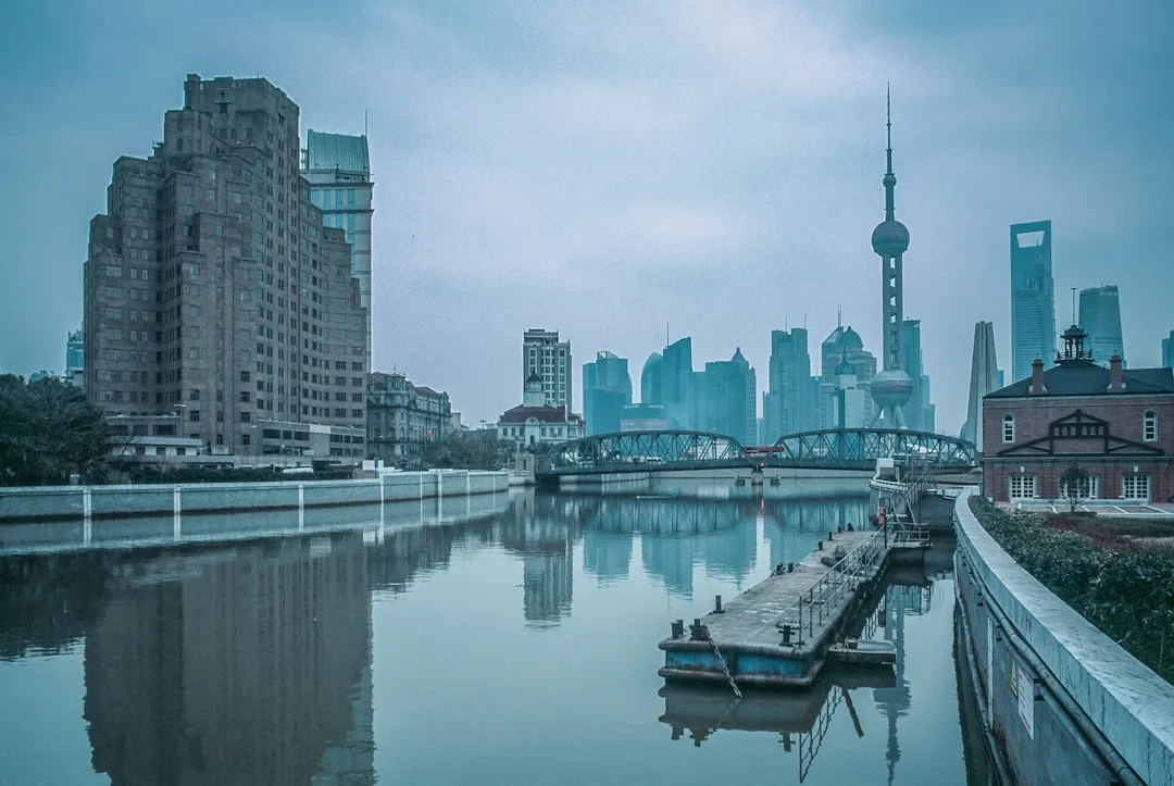 游戏设备生产工艺优化与电子科大组件质量管控要点